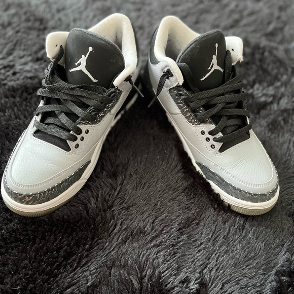 Men’s retro Jordan 3’s Wolf Grey size 8.5 - Picture 7 of 7